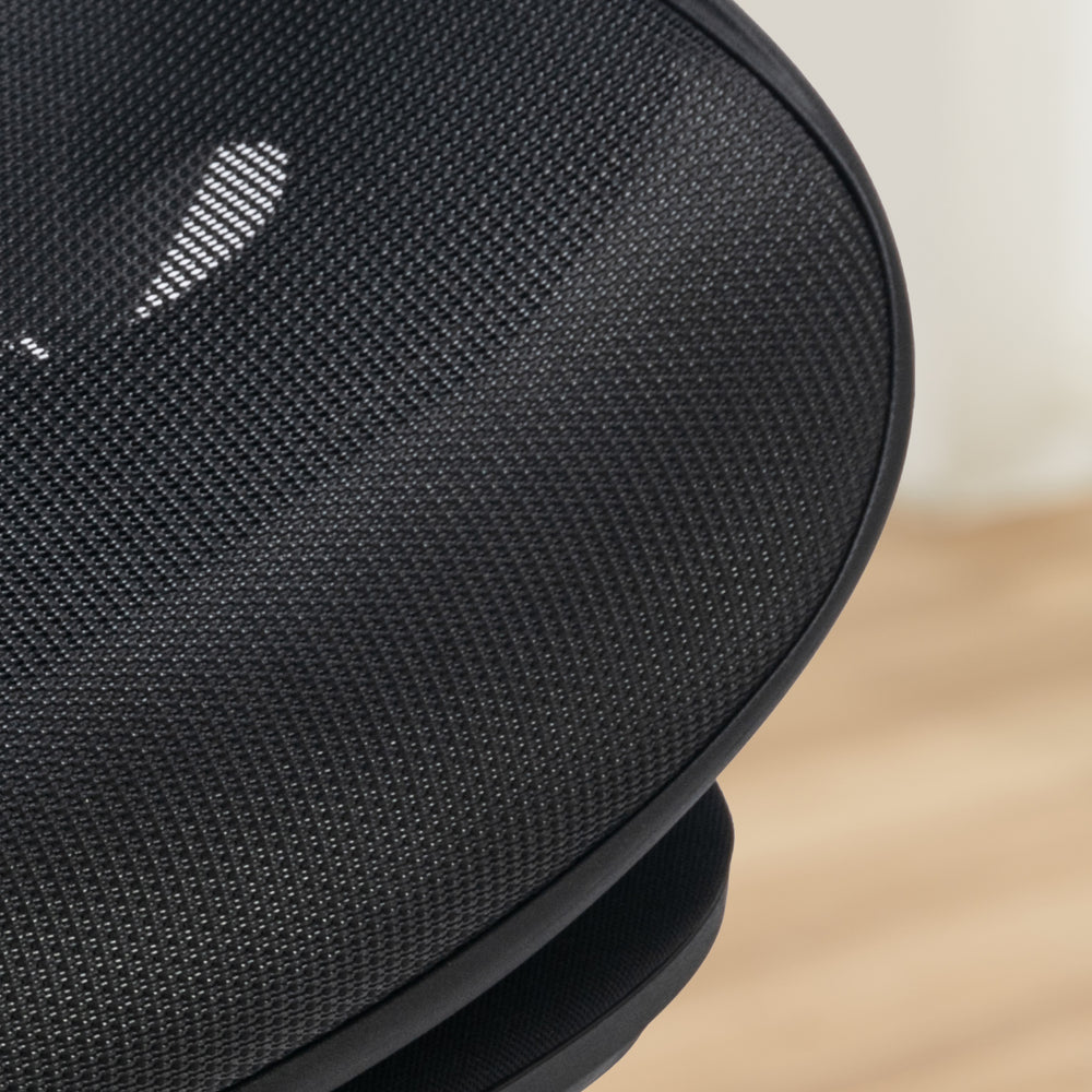 Skin-friendly and eco-friendly mesh material
