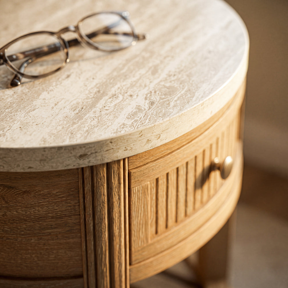 TRAVERTINE-INSPIRED, WARMLY BALANCED